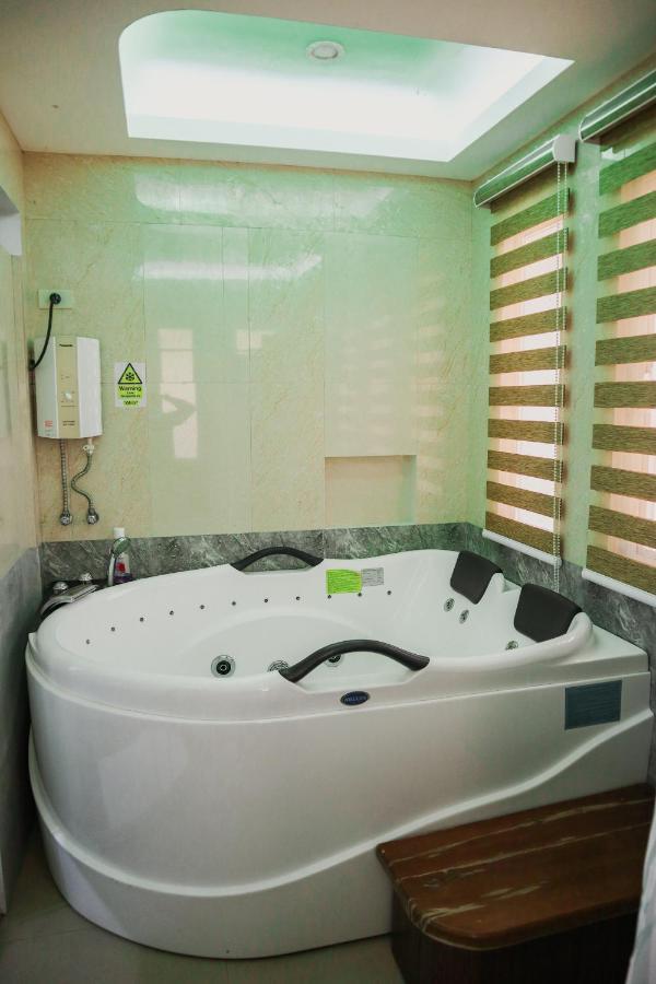 Youhan Beach Resort サン・アントニオ エクステリア 写真